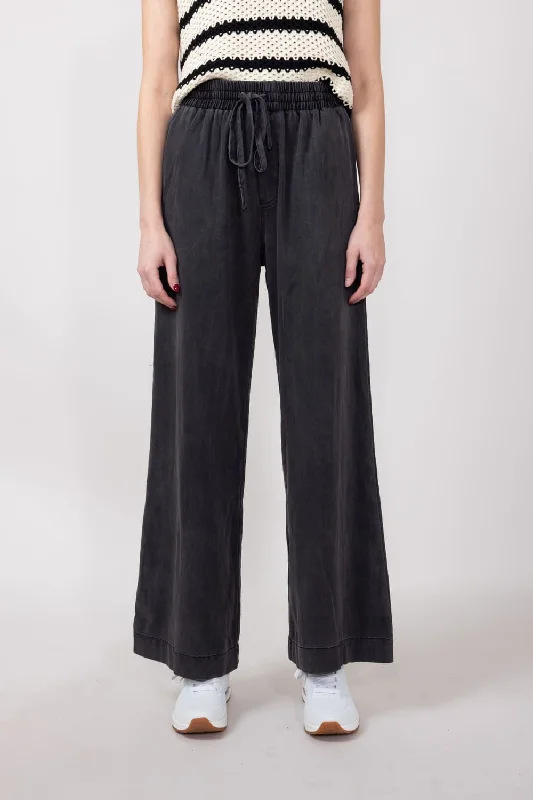 Denim Elastic Pull On Pants for Women in Black | FP3359-BLACK Formal Slim Pants