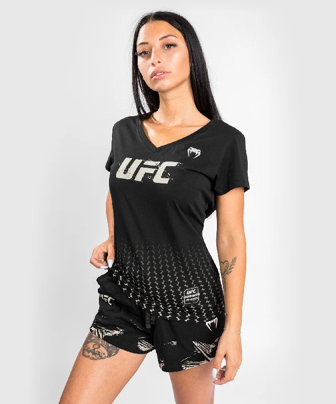 T-Shirt UFC Venum Authentic Fight Week 2.0 - Pour Femmes - Noir Beaded Sequined Faux Fur T-Shirt UFC Venum Authentic Fight Week 2.0 - Pour Femmes - Noir Beaded Sequined Faux Fur