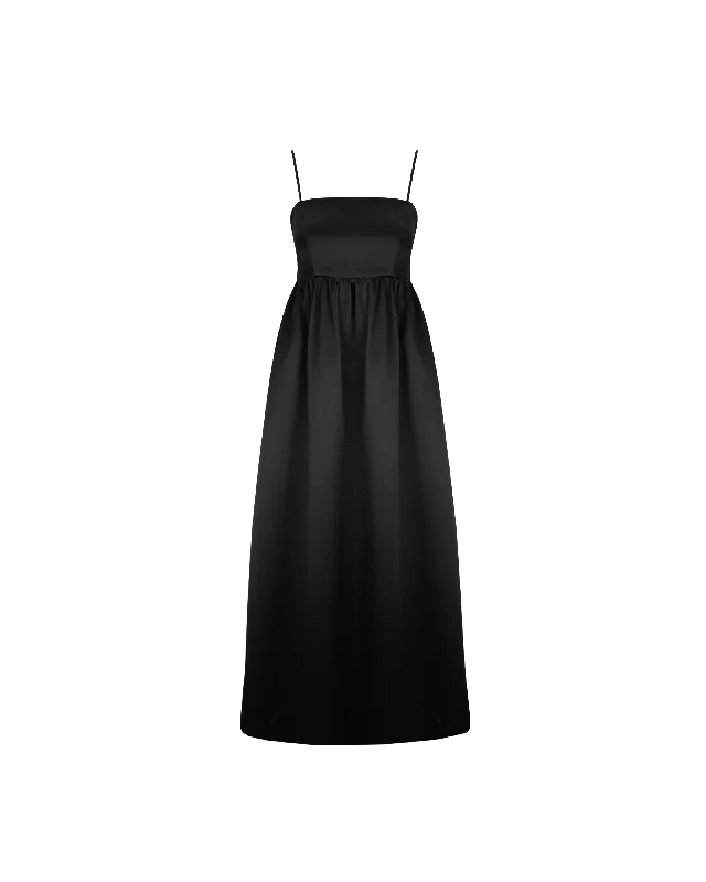 CHER MAXI DRESS BLACK Elegant Pleated Maxi Dress