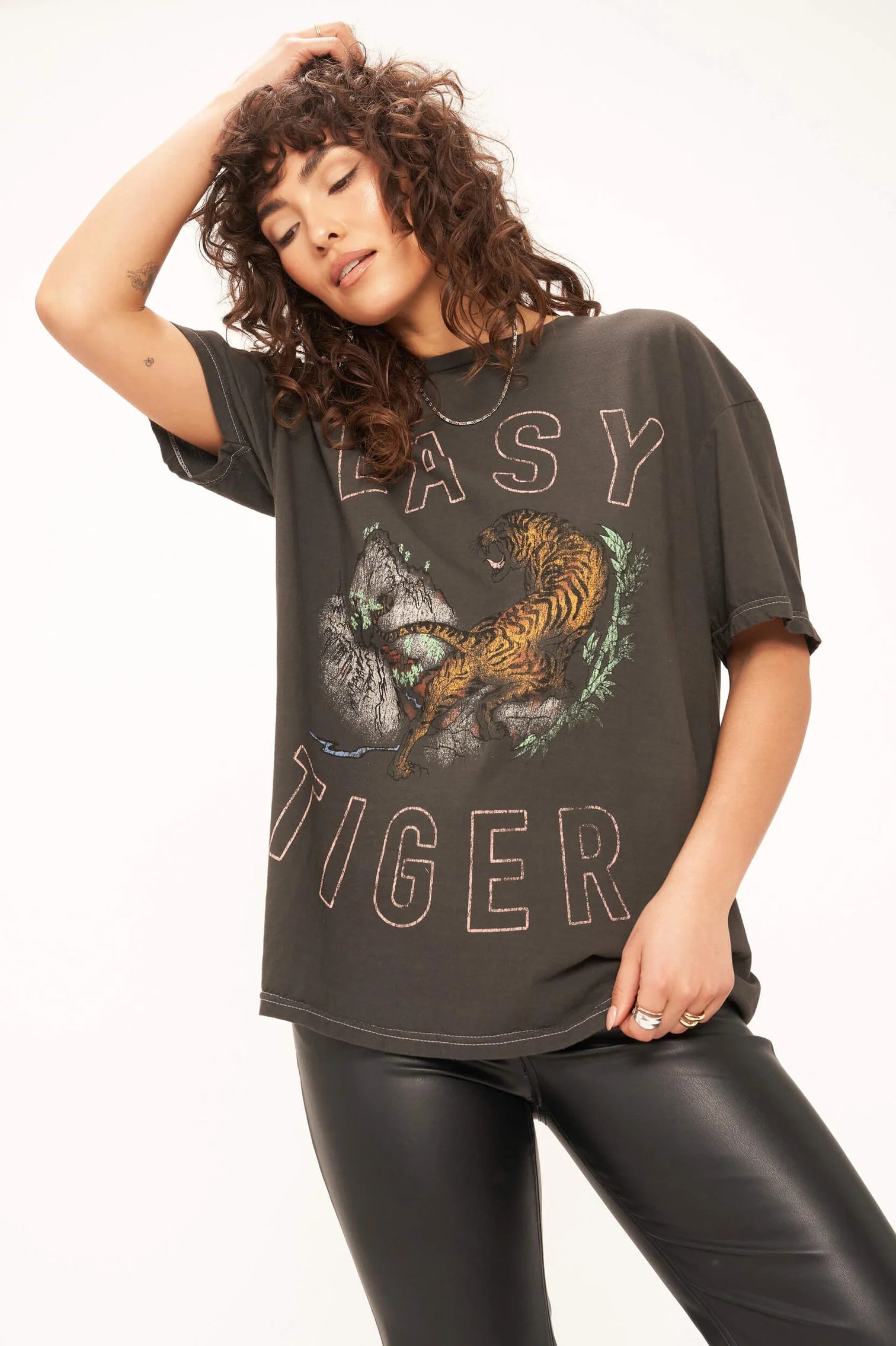 EASY TIGER RELAXED TEE Notch Collar Peter Pan Collar Cowl Neck