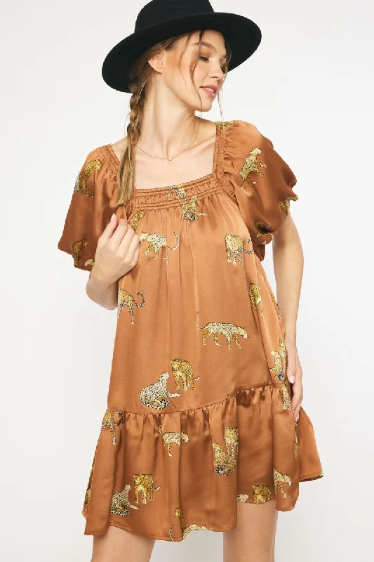 Leopard Print Square Neck Short Sleeve Mini Dress Comfortable Shift Mini Dress