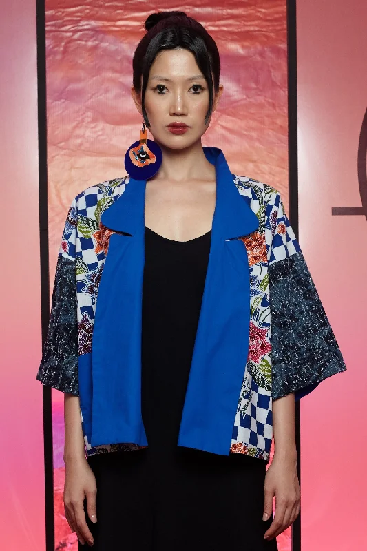 DENIM AND ORANGE FLORAL BATIK WITH REVERSIBLE BLUE COTTON - REVERSIBLE BOXY JACKET WITH LAPEL - BLUE Elasticated Jacket Padded Jacket Insulated Jacket DENIM AND ORANGE FLORAL BATIK WITH REVERSIBLE BLUE COTTON - REVERSIBLE BOXY JACKET WITH LAPEL - BLUE Elasticated Jacket Padded Jacket Insulated Jacket