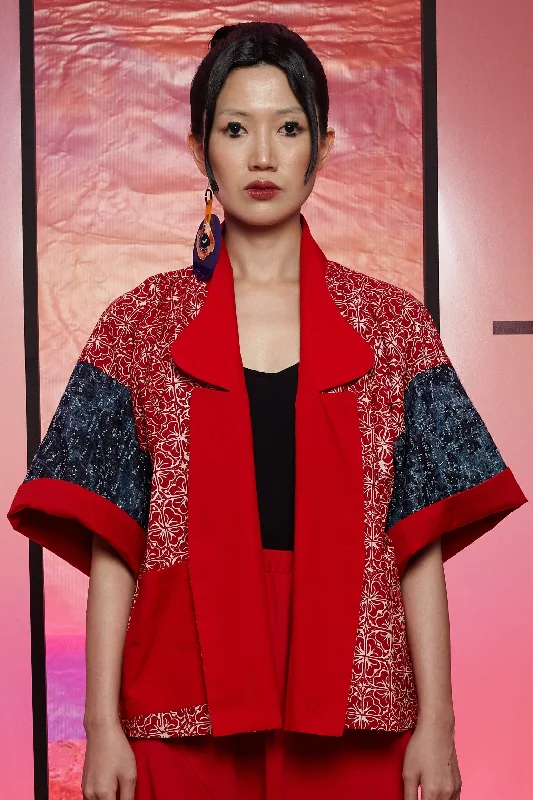 DENIM AND RED FLORAL TILES BATIK WITH REVERSIBLE RED COTTON - REVERSIBLE BOXY JACKET WITH LAPEL - RED Notch Collar Jacket Peter Pan Collar Jacket Cowl Neck Jacket DENIM AND RED FLORAL TILES BATIK WITH REVERSIBLE RED COTTON - REVERSIBLE BOXY JACKET WITH LAPEL - RED Notch Collar Jacket Peter Pan Collar Jacket Cowl Neck Jacket