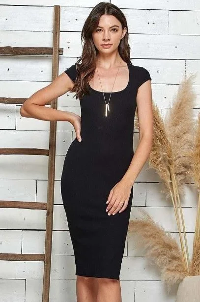 Scoop Neck Side Slit Dress Heart Hip 46082