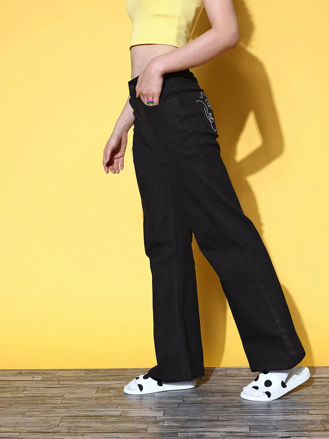 Women Black Embroidered Pocket Bell Bottom Jeans Fashionable Slouchy Fit Jeans