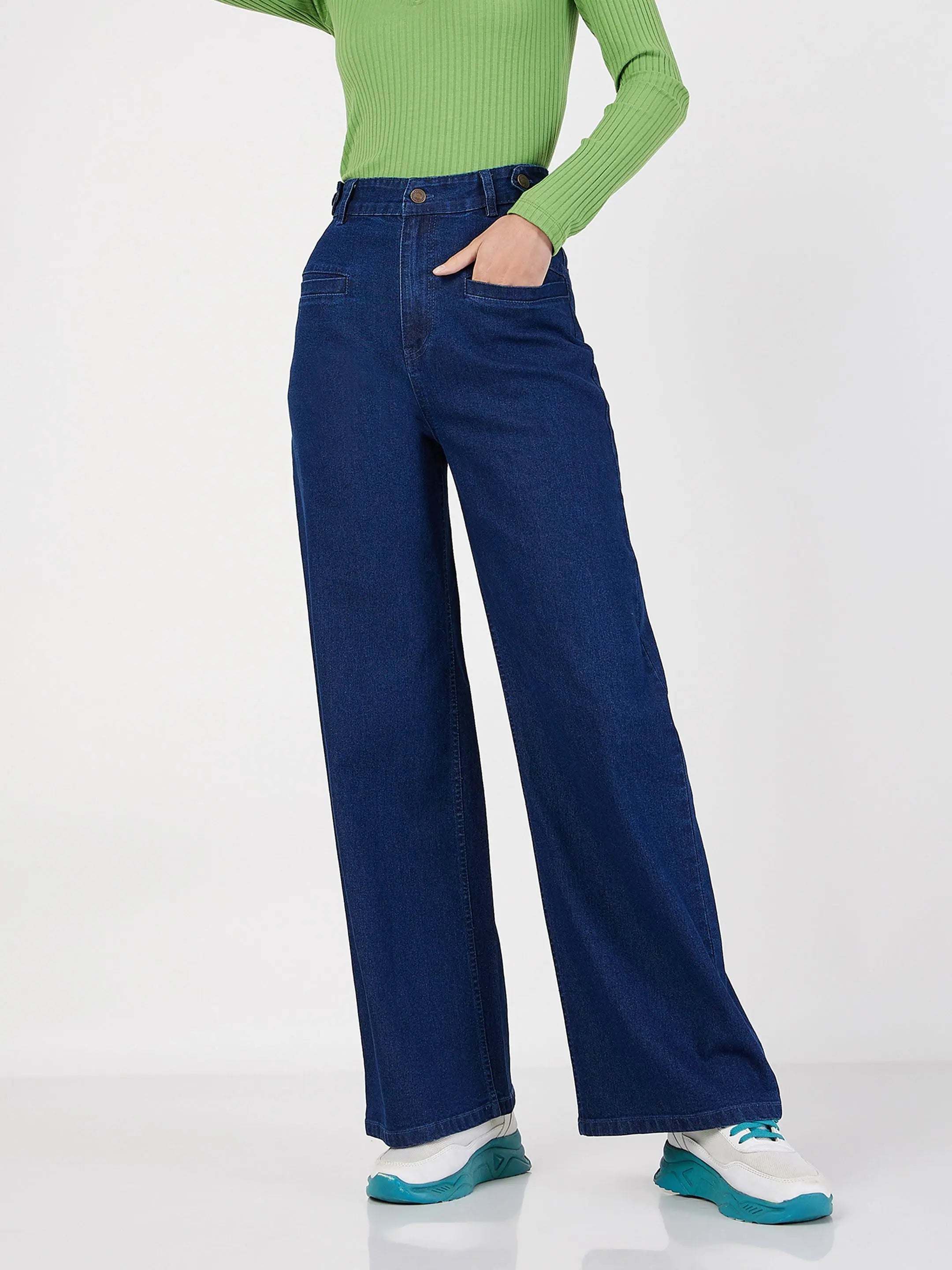 Women Blue Bone Pocket Straight Jeans Fashionable White Denim Jeans
