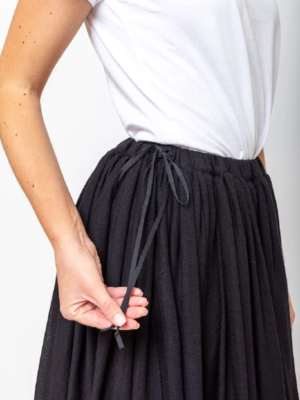 Gathered Skirt - Black cotton skirt soft