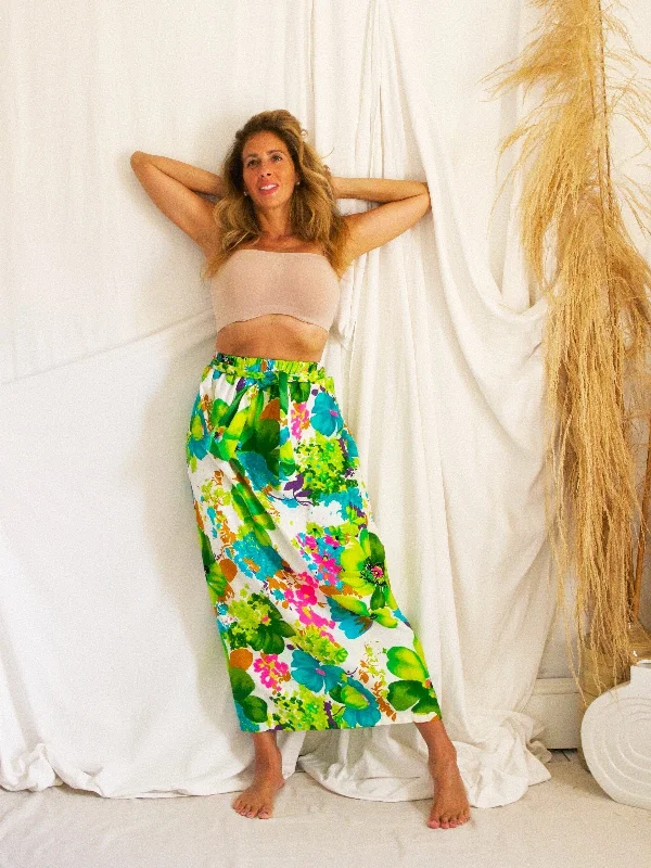 Vintage Floral Vibrant Maxi Skirt pleated skirt texture